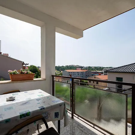 Amazing Apartment In Pula With Wifi 公寓