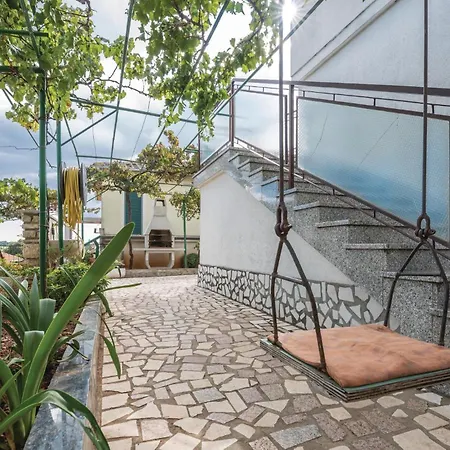 公寓 Amazing Apartment In Pula With Wifi